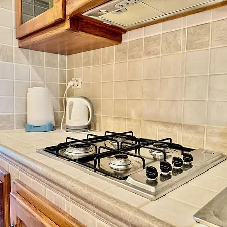 Stefania Apartament Tanaunella
